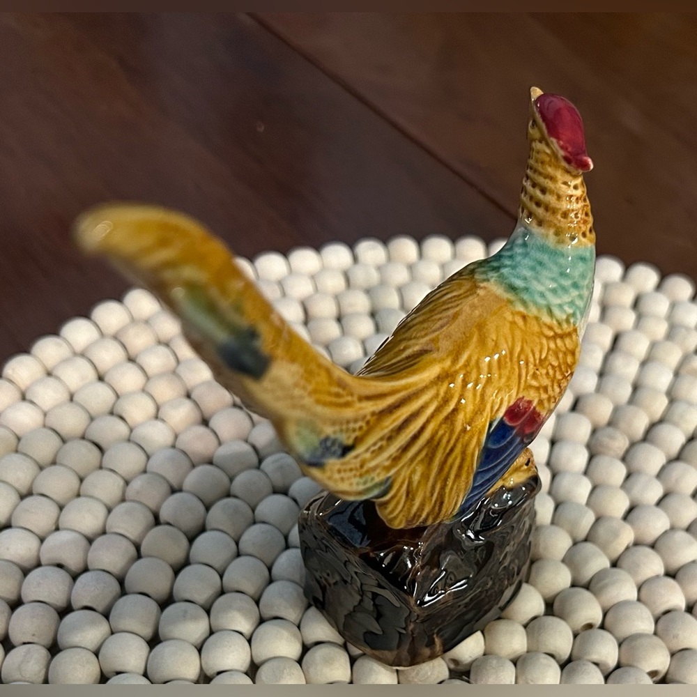 Vintage Hand Painted Multi Colors Glazed Ceramic Bird Figurine 5.5”Hx 5.5”Wx 2”D